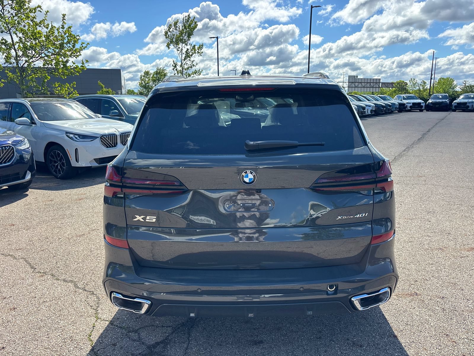 New 2026 BMW X5 xDrive40i w/ M Sport Package AWD/4WD image 6