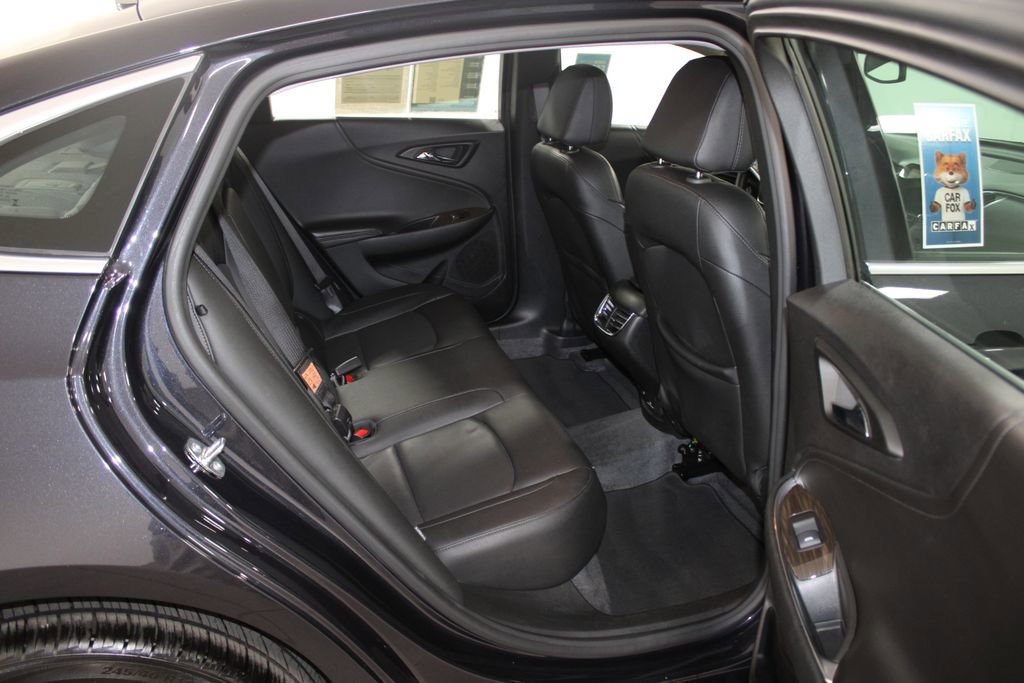 Used 2023 Chevrolet Malibu LT image 33