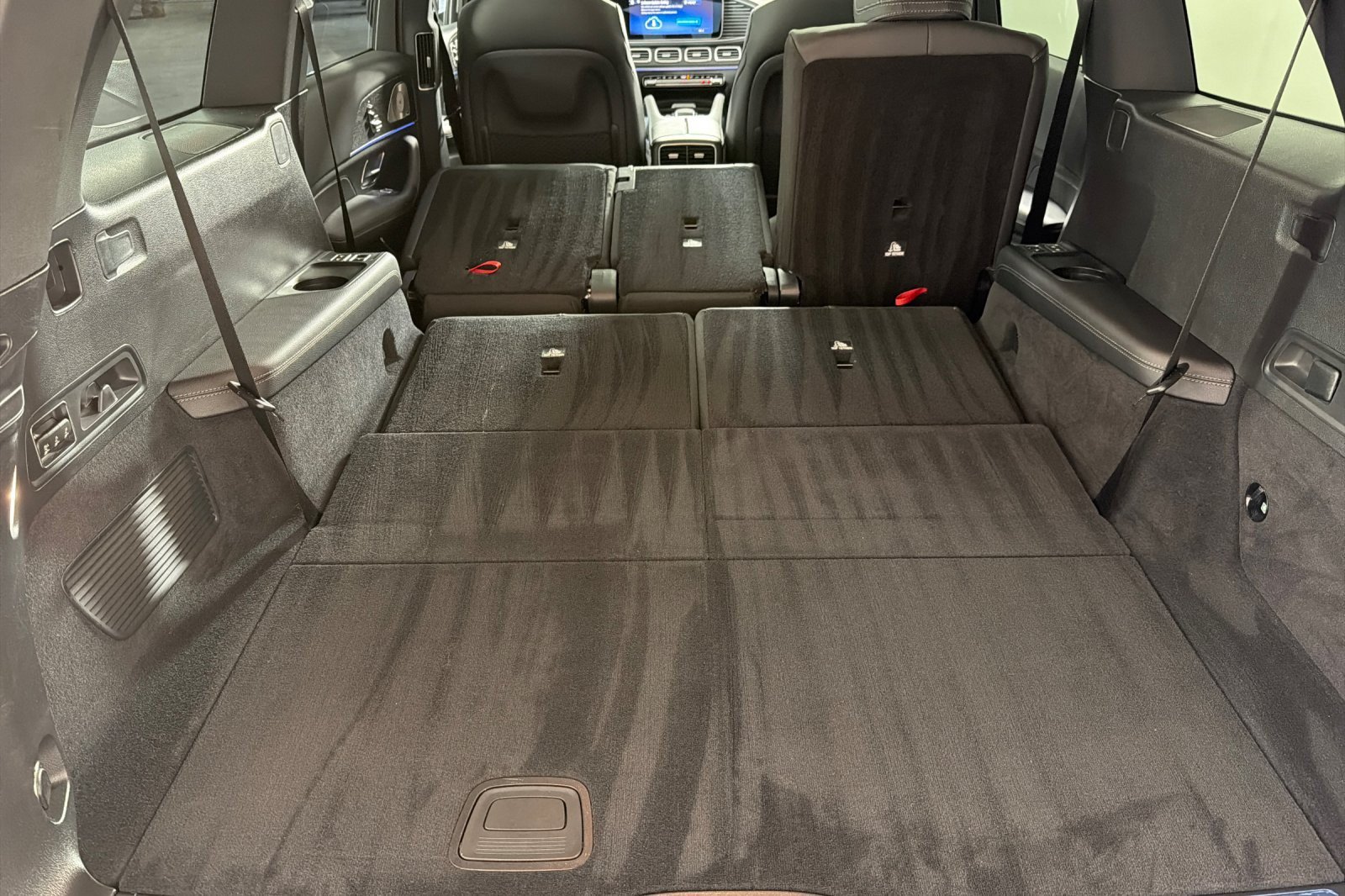 Used 2026 Mercedes-Benz GLS 450 4MATIC image 14
