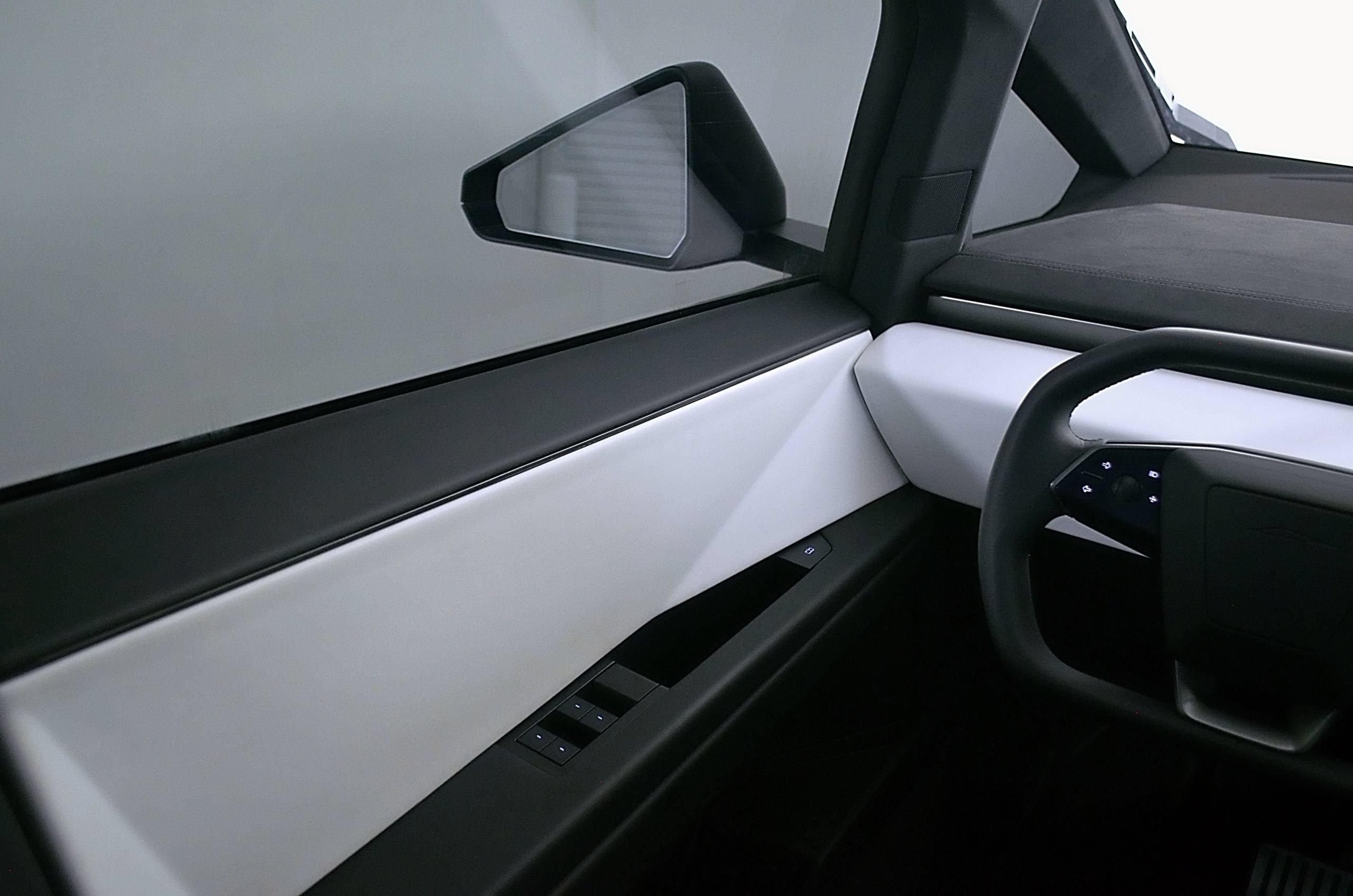 Used 2024 Tesla Cybertruck Cyberbeast AWD/4WD image 24