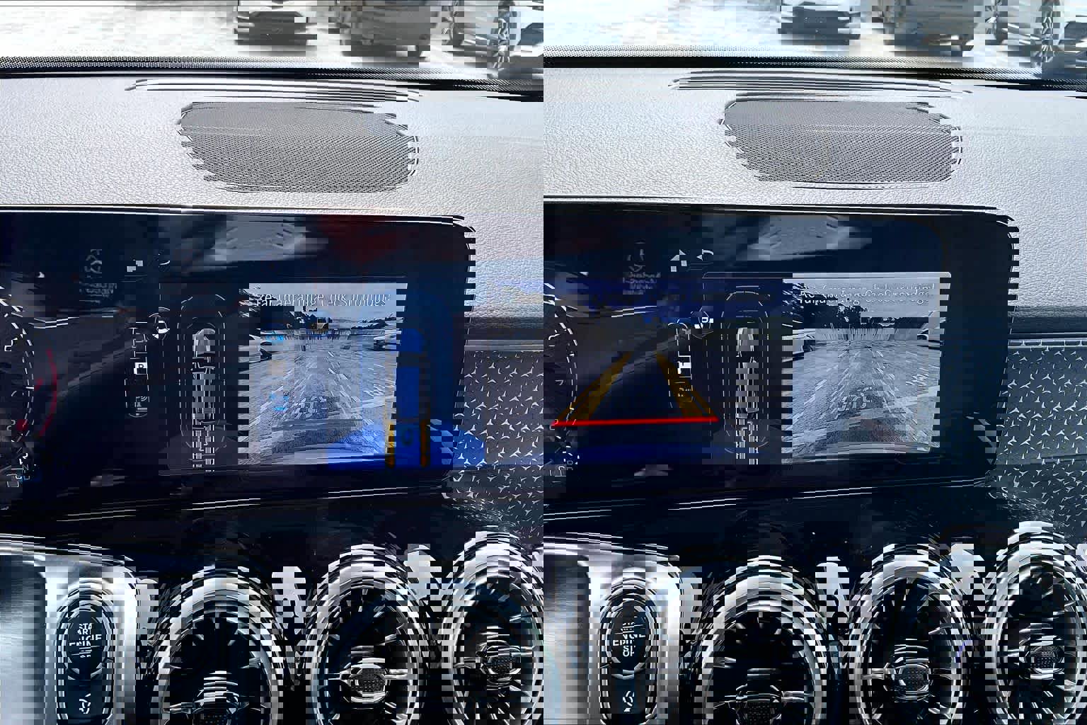 Used 2025 Mercedes-Benz GLB 250 image 26