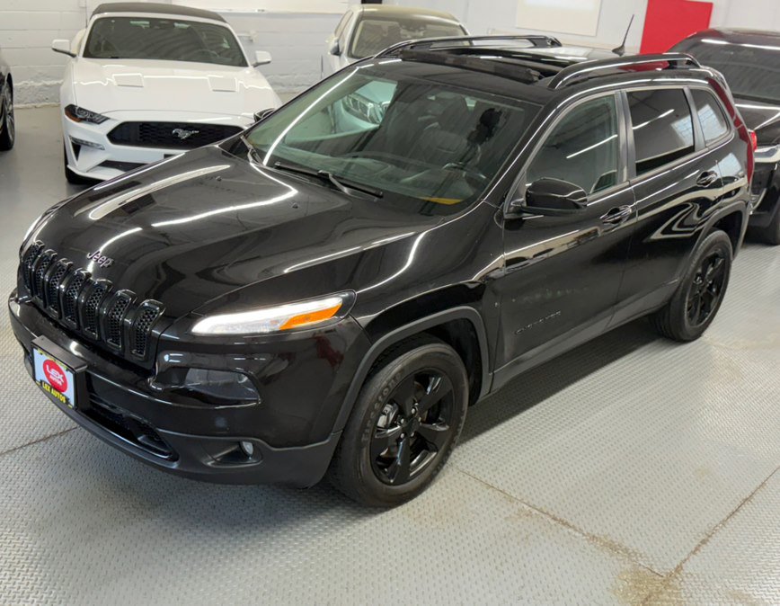 Used 2018 Jeep Cherokee Limited w/ High Altitude Package AWD/4WD image 13