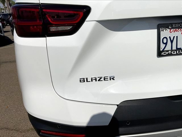 Used 2026 Chevrolet Blazer LT FWD image 12