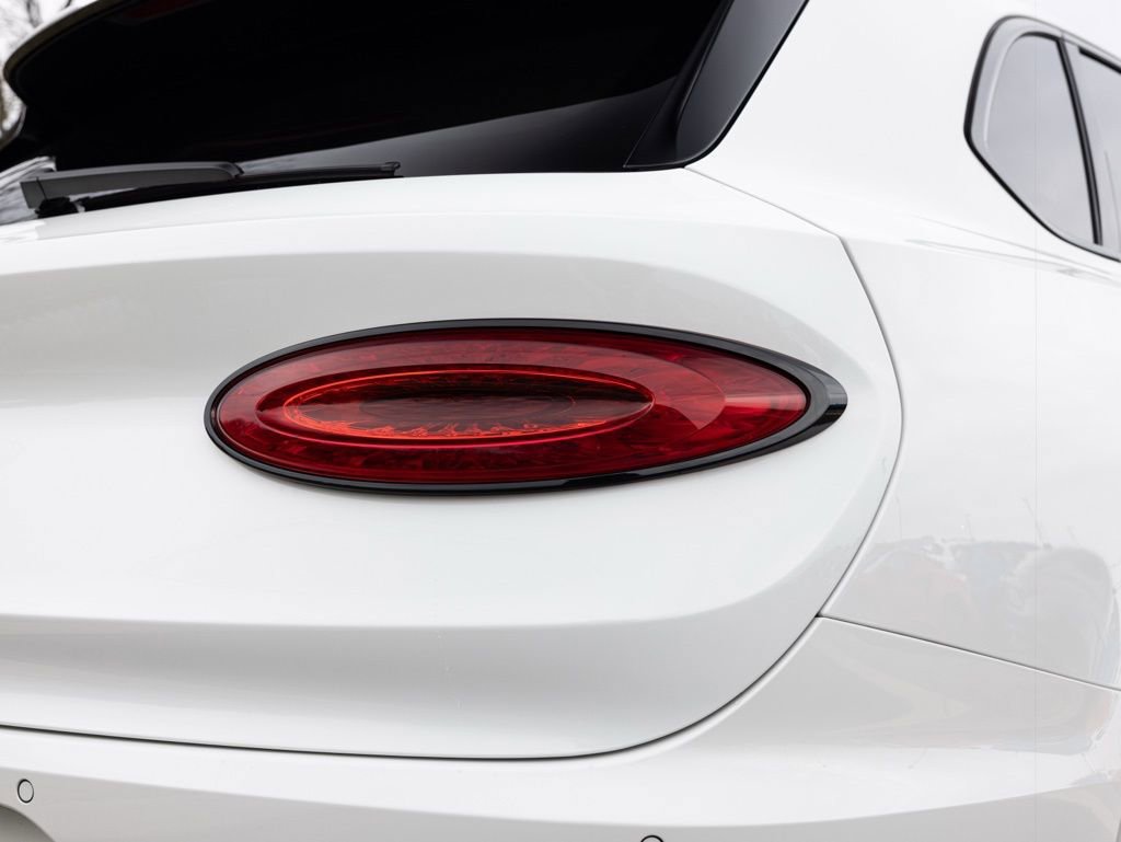 Used 2024 Bentley Bentayga image 64