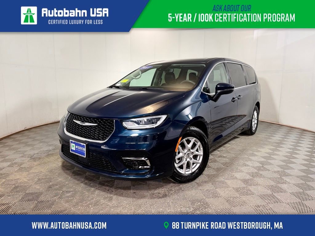 Used 2023 Chrysler Pacifica Touring-L
