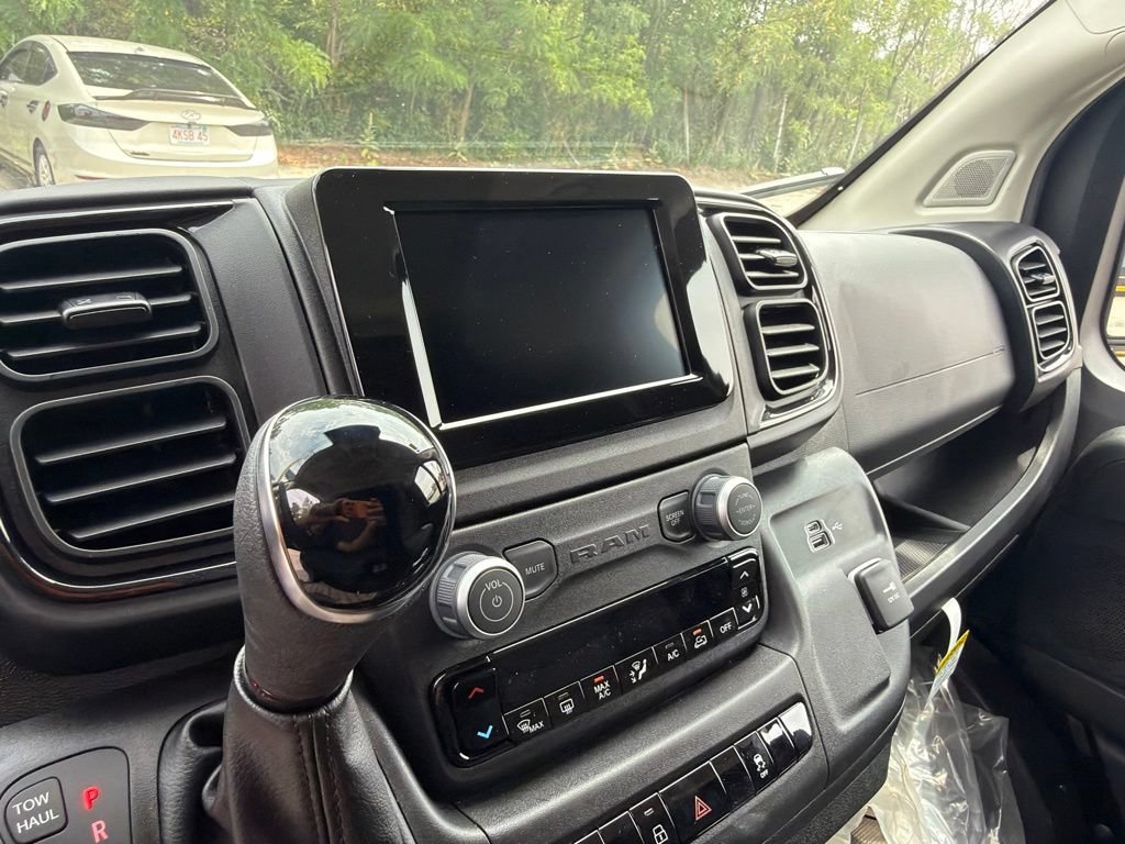 New 2026 RAM ProMaster 1500 w/ Convenience Group FWD image 15