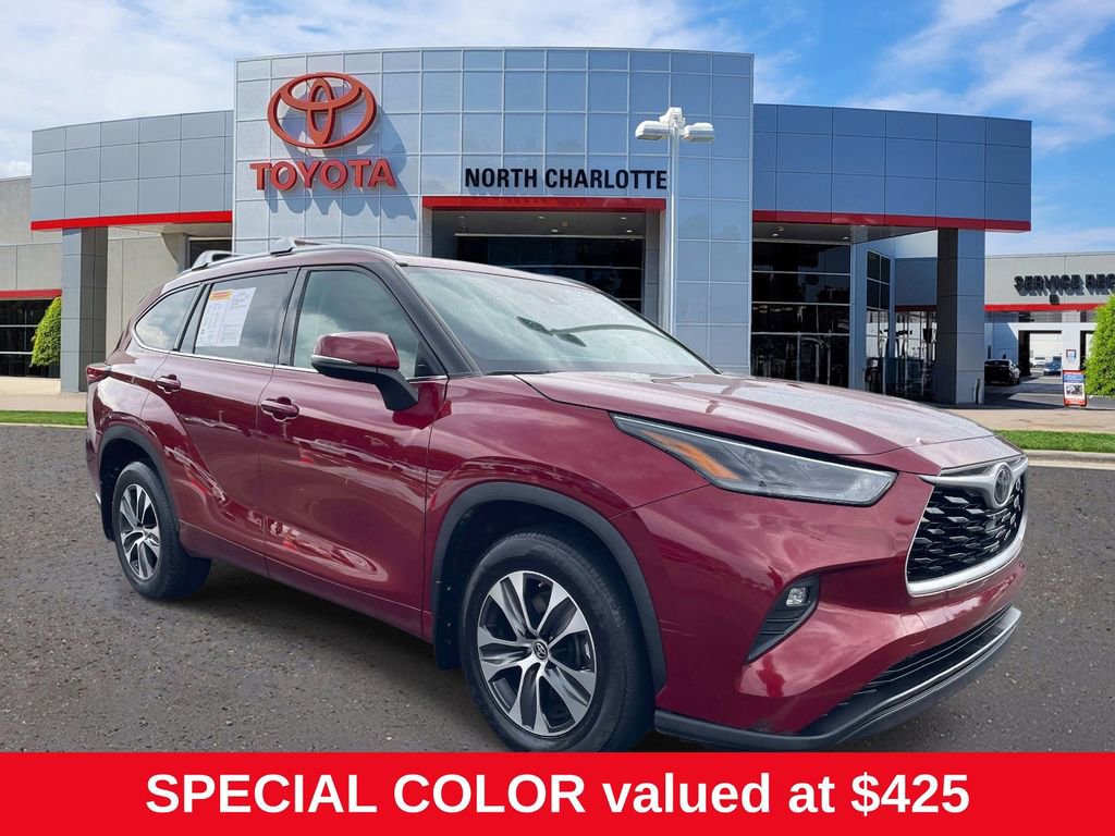 Used 2021 Toyota Highlander XLE