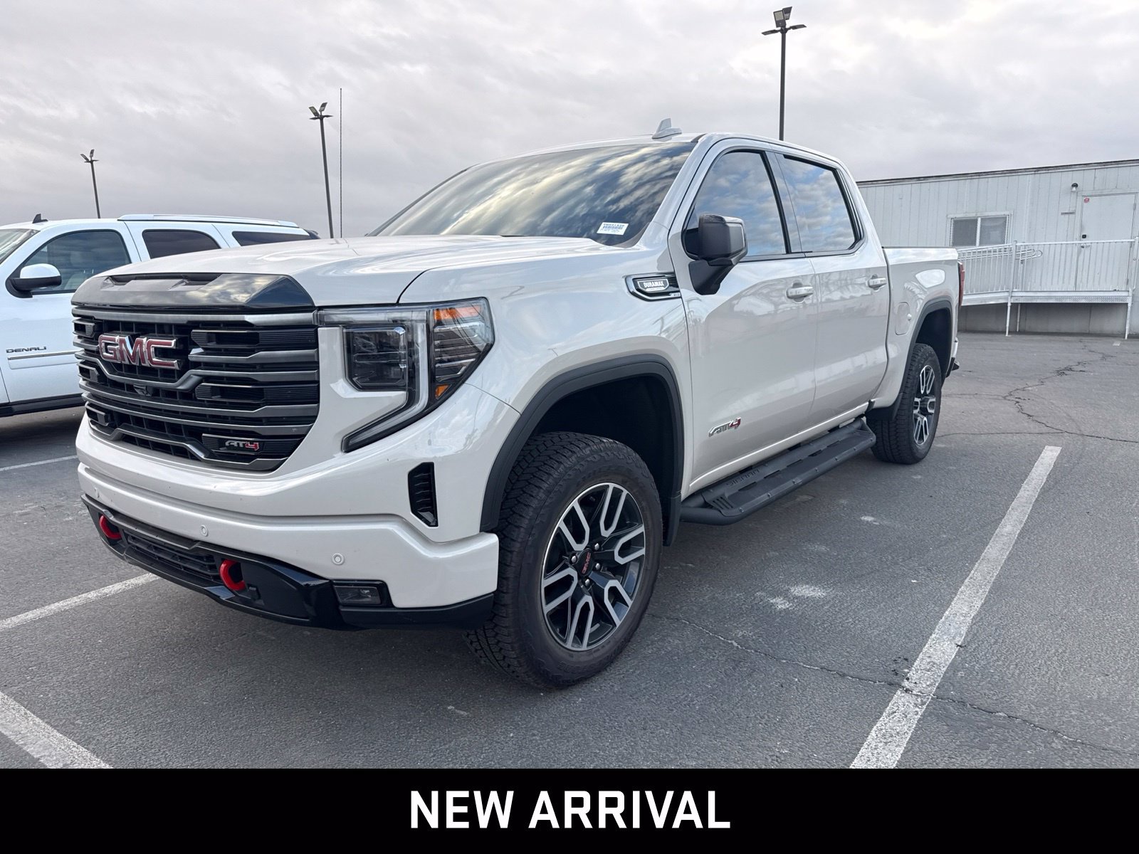 Certified 2026 GMC Sierra 1500 AT4 w/ AT4 Premium Package AWD/4WD 360° Tour