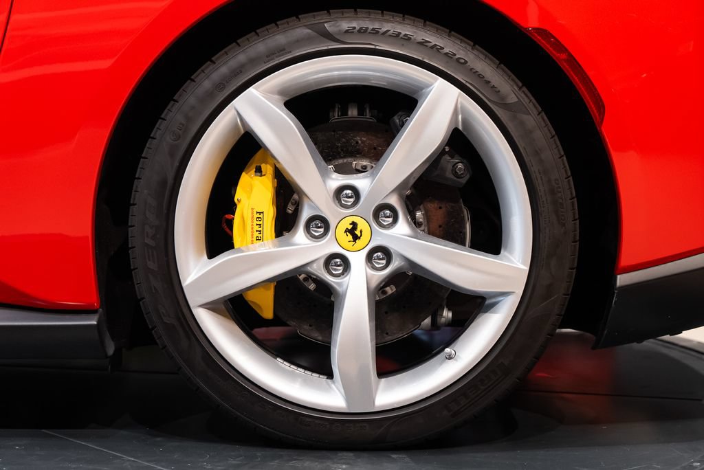 Certified 2020 Ferrari Portofino RWD image 14
