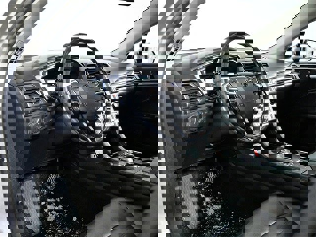 Certified 2017 Ford Fusion SE w/ Fusion SE Technology Package image 15