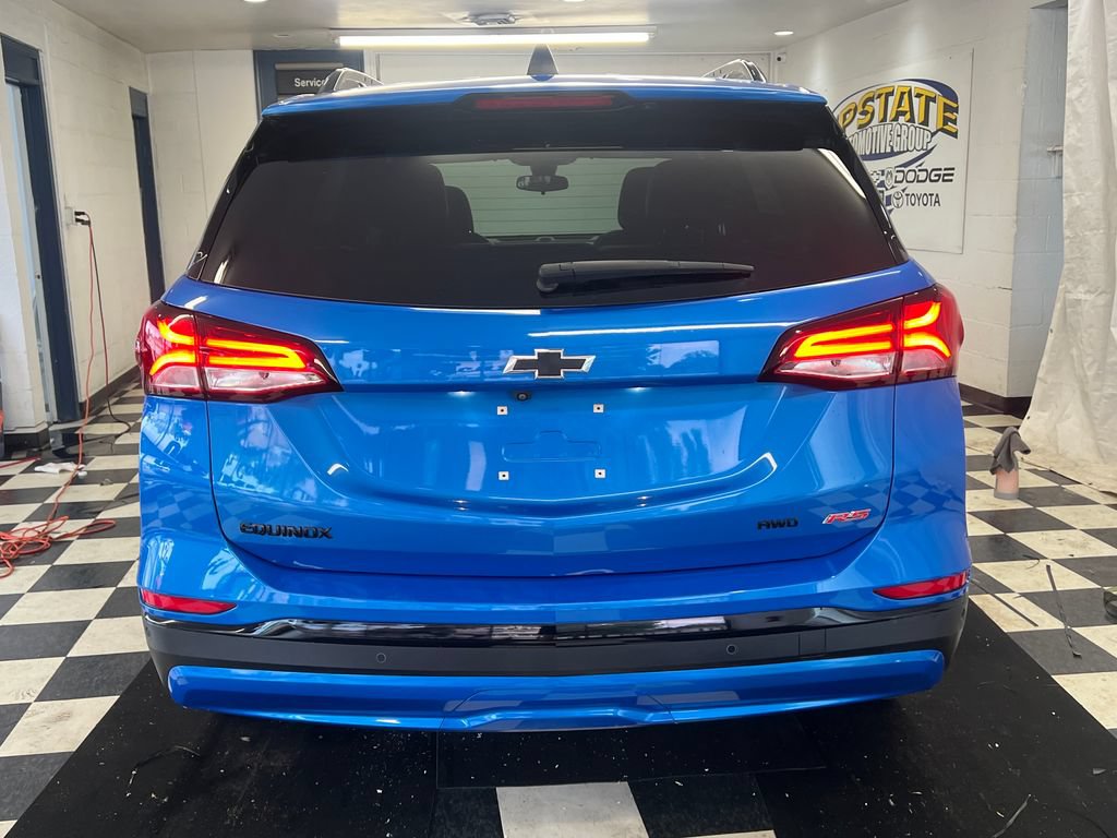 Used 2024 Chevrolet Equinox RS AWD/4WD image 11