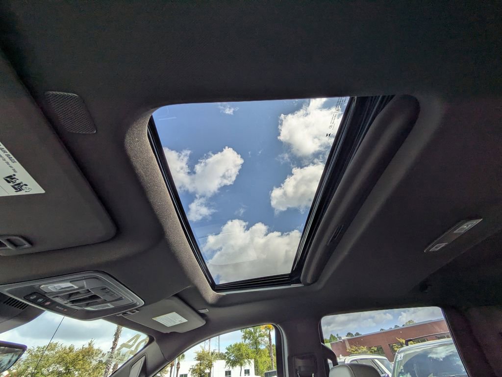 Used 2024 Chevrolet Silverado 1500 LTZ image 21