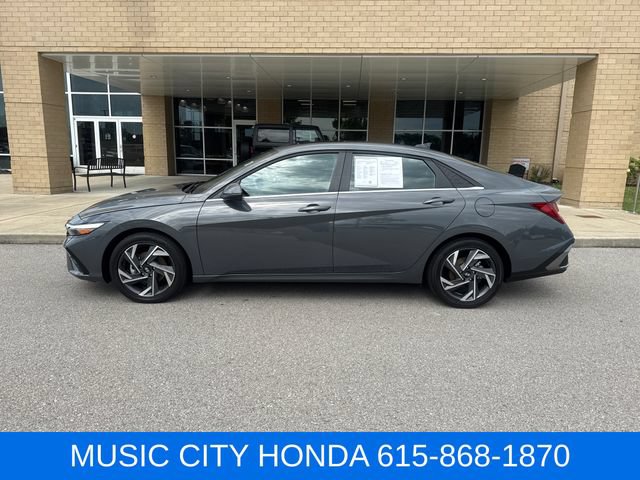 Used 2025 Hyundai Elantra Limited