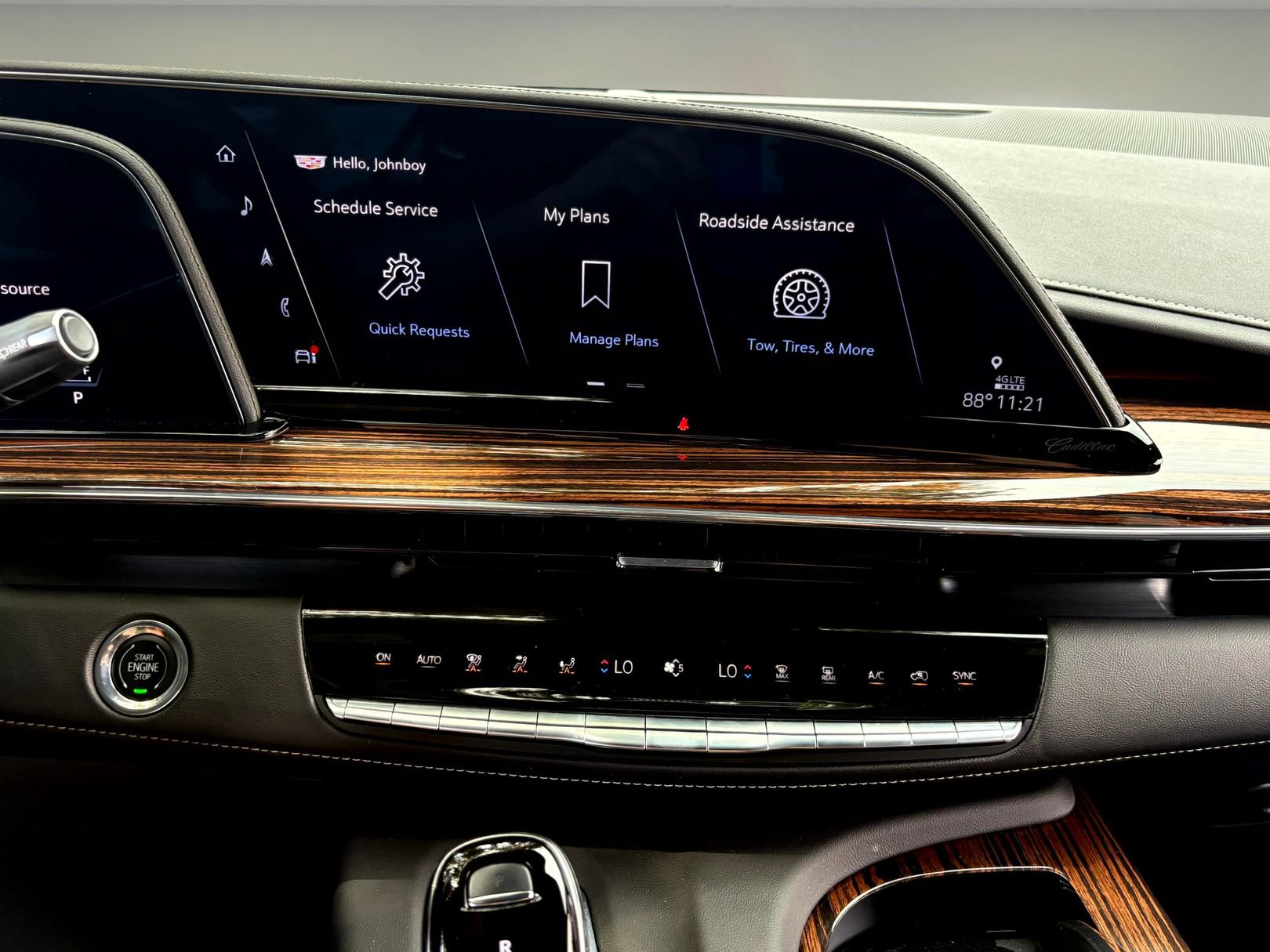 Certified 2023 Cadillac Escalade ESV Premium Luxury AWD/4WD image 24