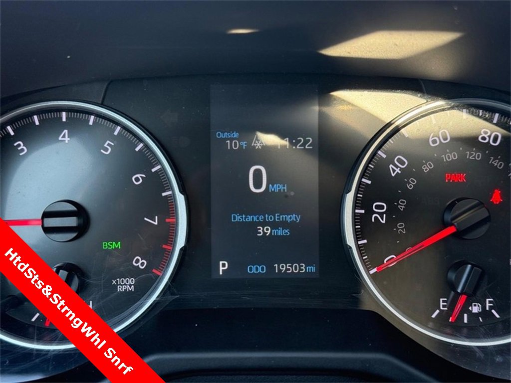 Used 2022 Toyota RAV4 XLE w/ Convenience Package image 25