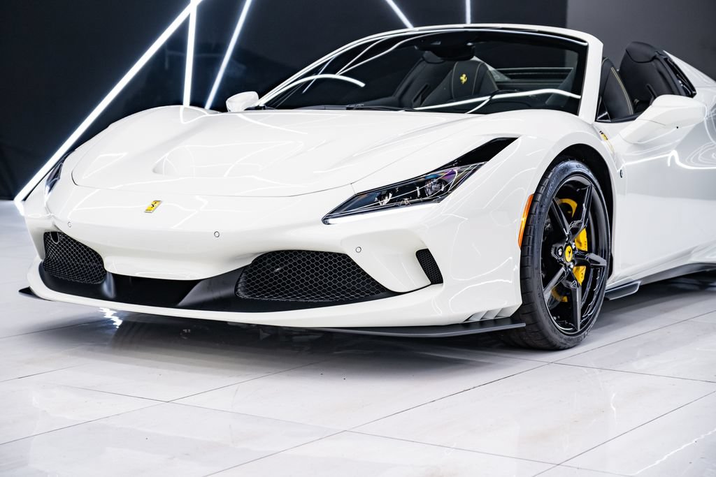 Used 2022 Ferrari F8 Tributo RWD image 4