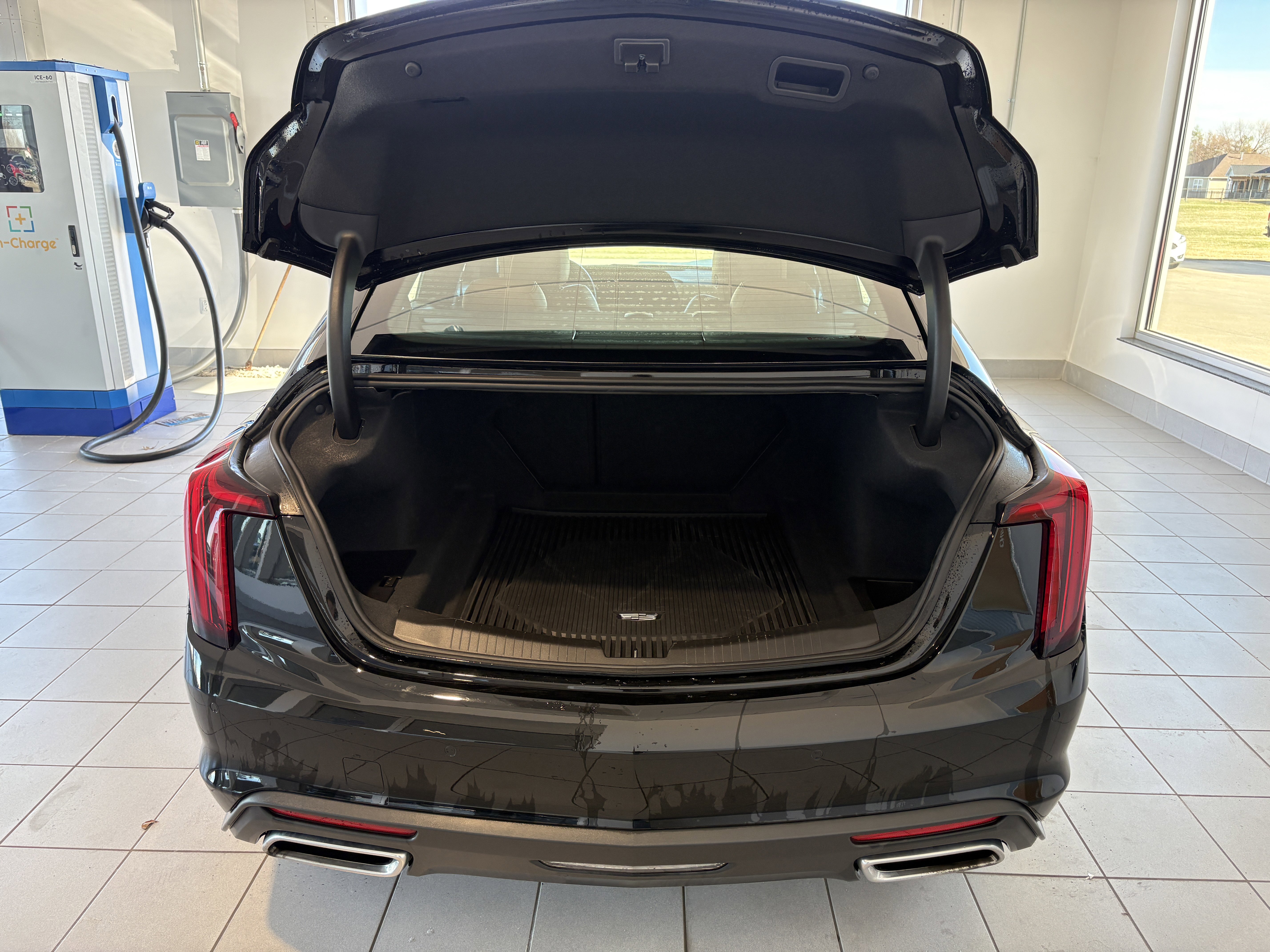 Used 2025 Cadillac CT5 Premium Luxury w/ Platinum Package AWD/4WD image 5