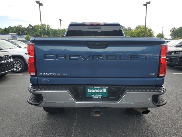 Used 2025 Chevrolet Silverado 2500 LTZ w/ LTZ Plus Package AWD/4WD image 5