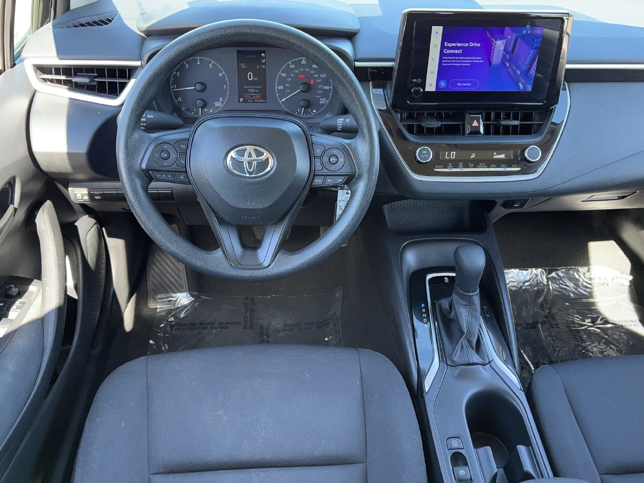 Used 2025 Toyota Corolla LE FWD image 10