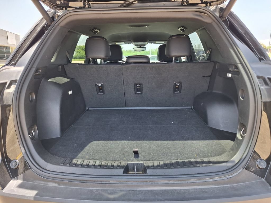 Used 2025 Chevrolet Equinox LT w/ Convenience Package II FWD image 23