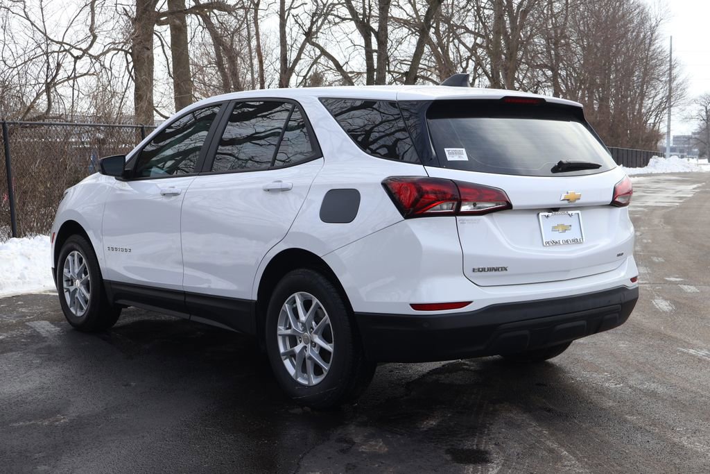 Certified 2024 Chevrolet Equinox LS w/ Driver Confidence II Package image 6