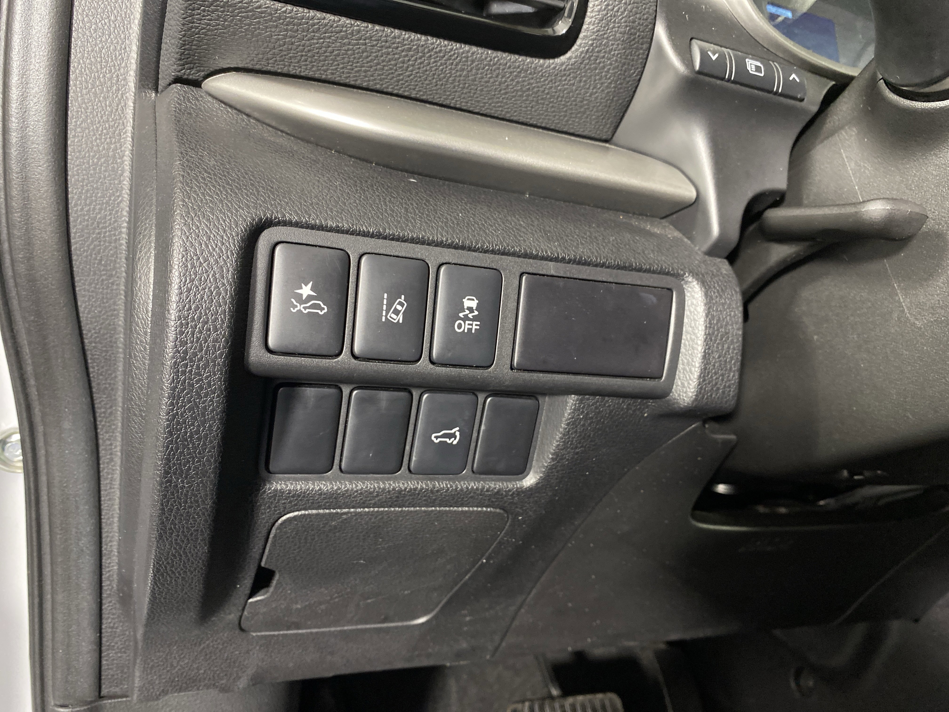 Used 2024 Mitsubishi Eclipse Cross SE image 26