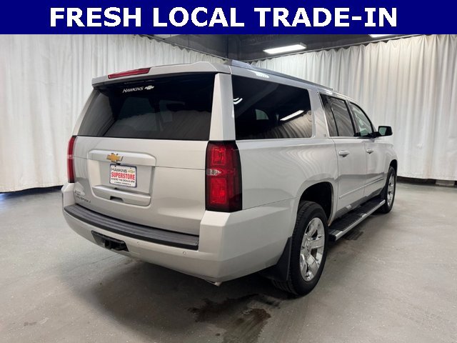 Used 2017 Chevrolet Suburban LT w/ LT Signature Package image 4