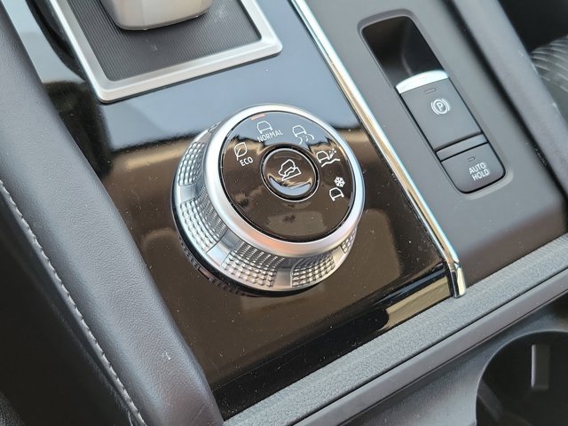 Used 2024 Mitsubishi Outlander ES image 29