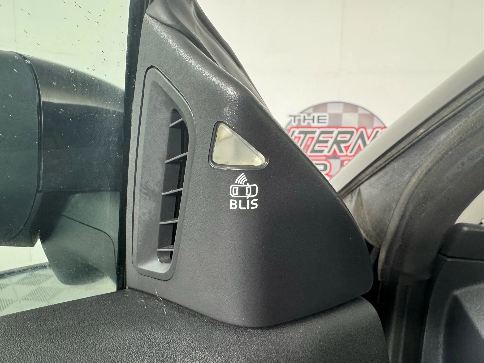 Used 2013 Volvo C70 T5 image 34