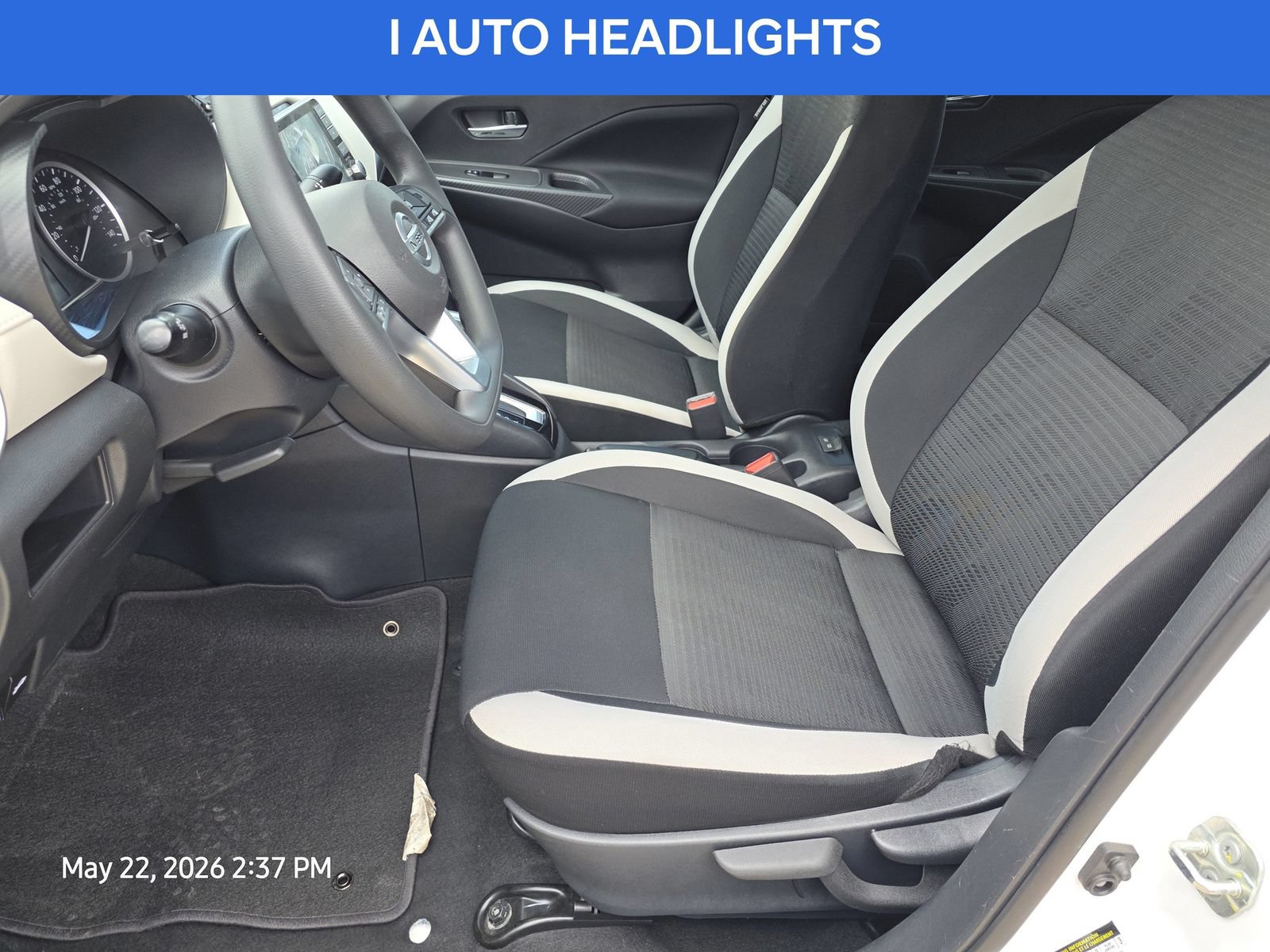 Used 2021 Nissan Versa SV FWD image 14