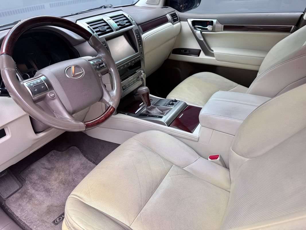 Used 2017 Lexus GX 460 Premium AWD/4WD image 8