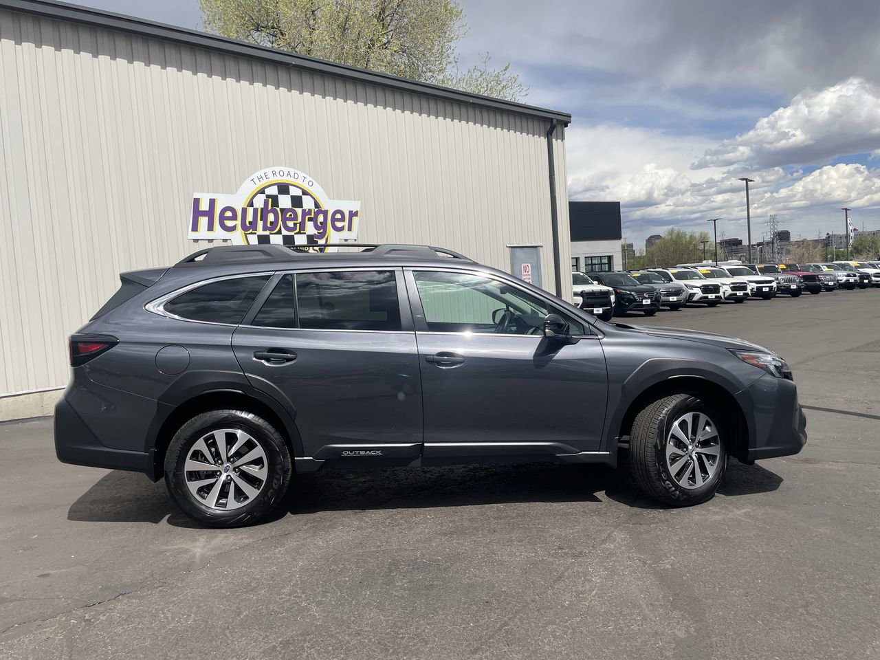 Certified 2025 Subaru Outback Premium w/ Popular Package #1 AWD/4WD image 8