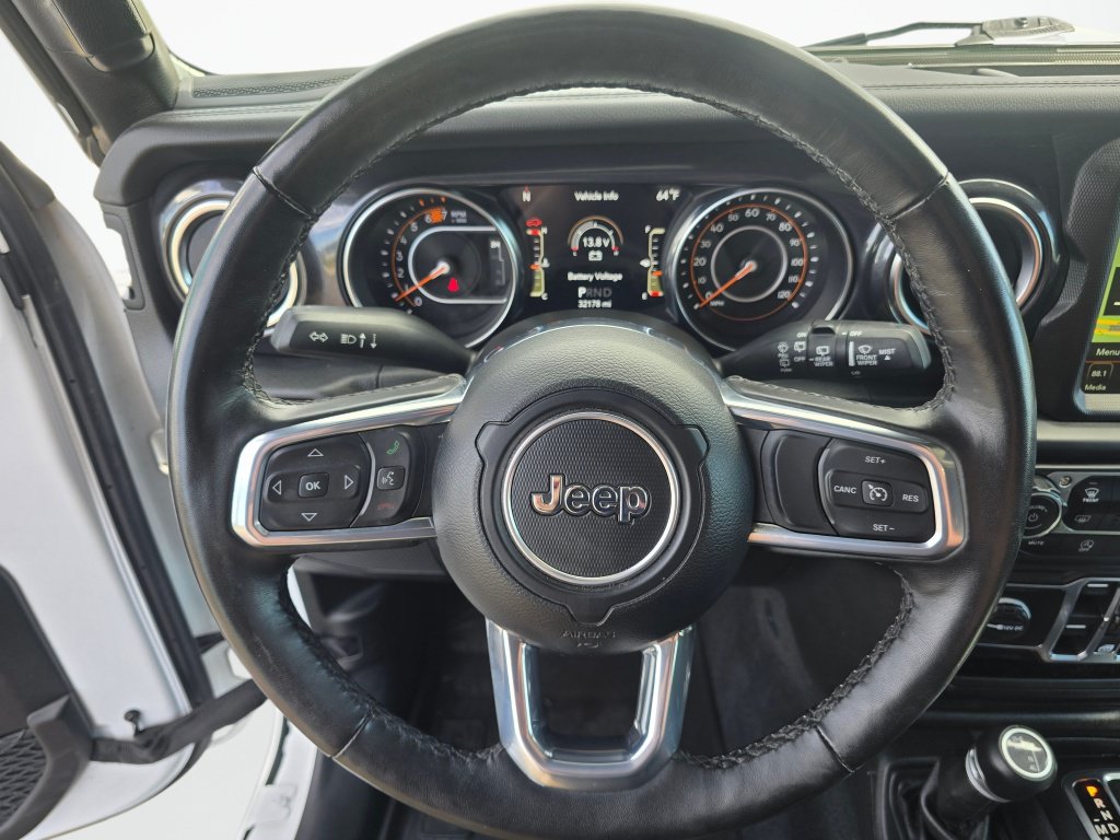 Used 2022 Jeep Wrangler Unlimited Sahara AWD/4WD image 16