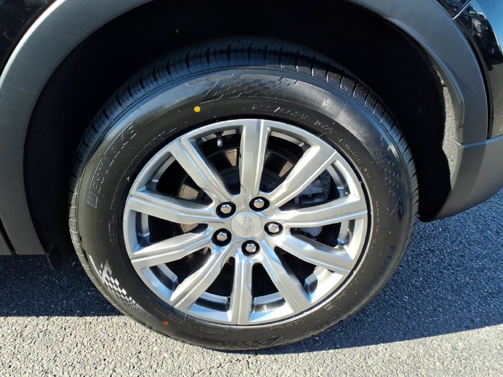 Used 2019 Cadillac XT4 Premium Luxury AWD/4WD image 16