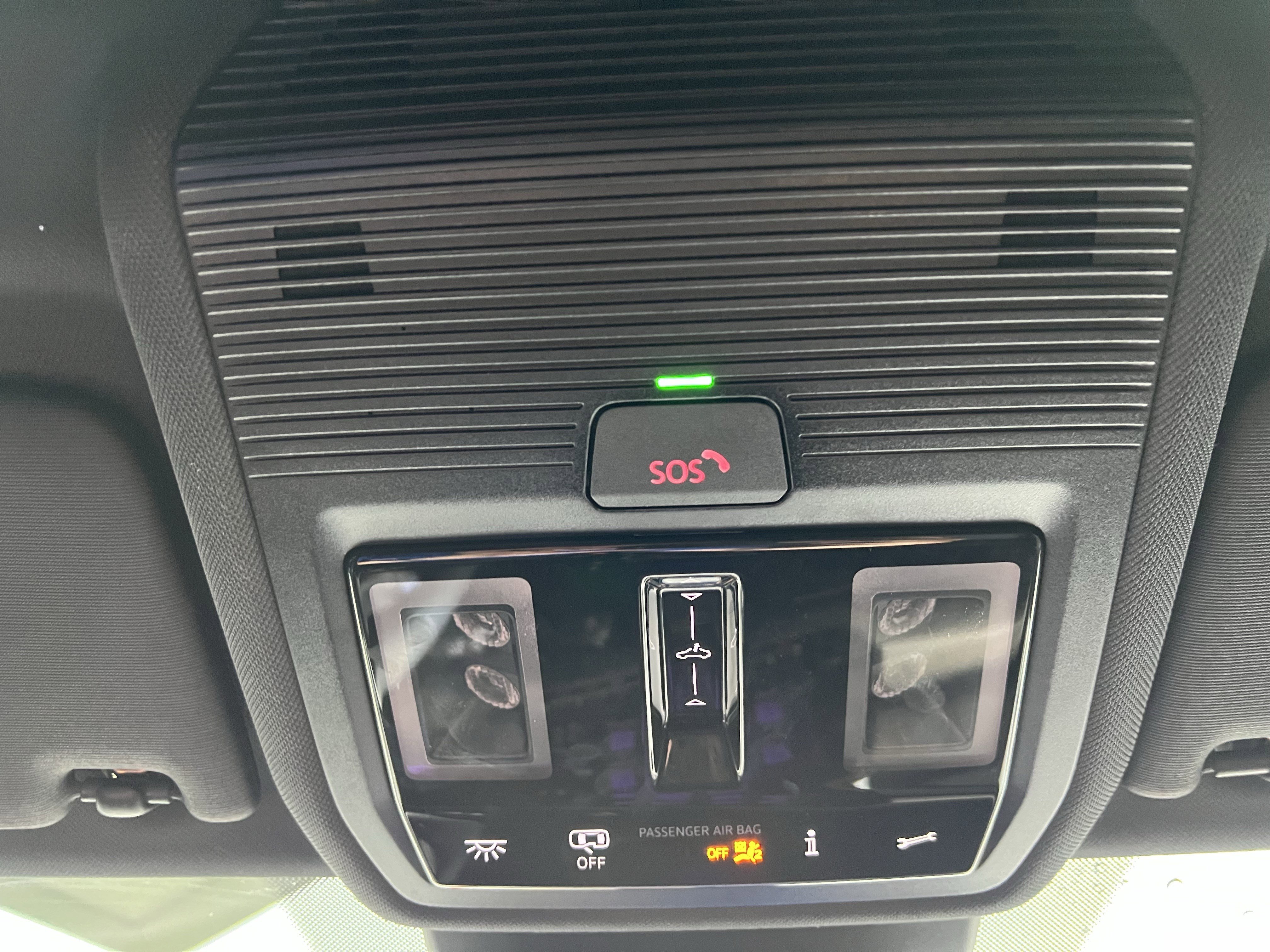 Used 2024 Volkswagen Golf R AWD/4WD image 28