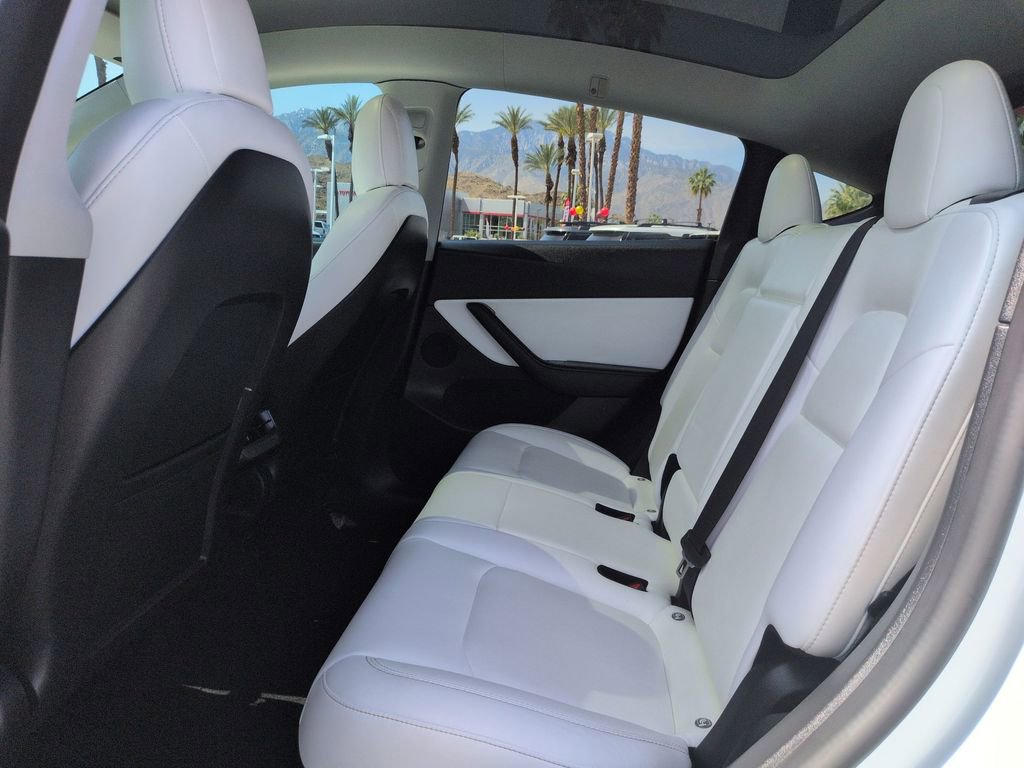 Used 2022 Tesla Model Y Performance image 14