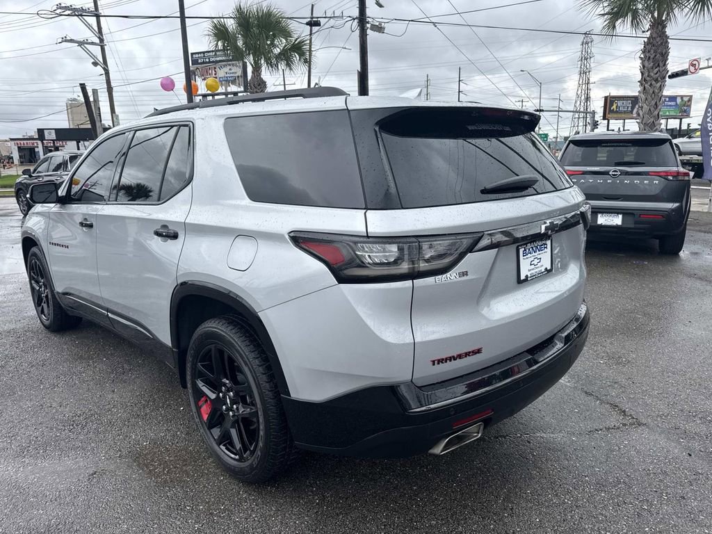 Used 2021 Chevrolet Traverse Premier w/ Redline Edition FWD image 6