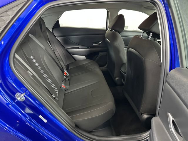 Used 2025 Hyundai Elantra Blue FWD image 27