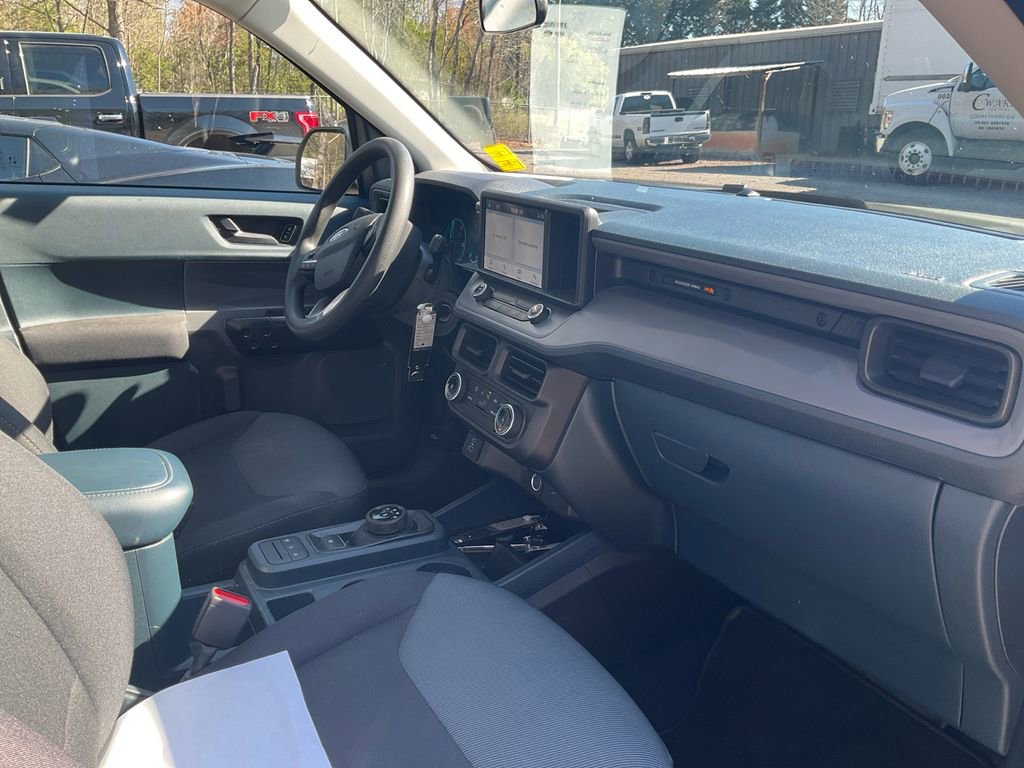 Used 2023 Ford Maverick XL image 11