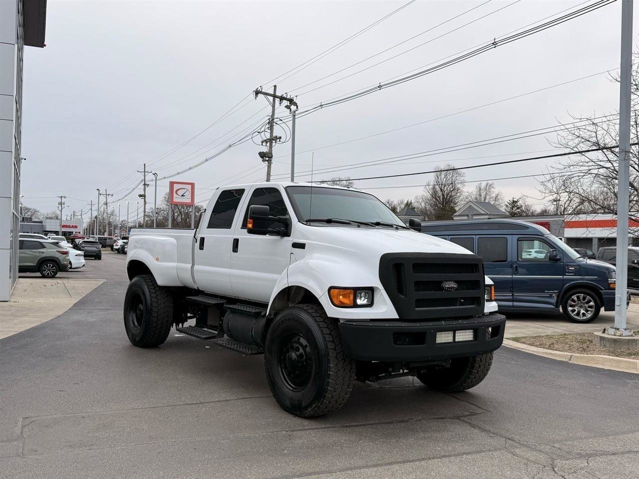 Used 2012 Ford F650 2WD Crew Cab Super Duty image 26