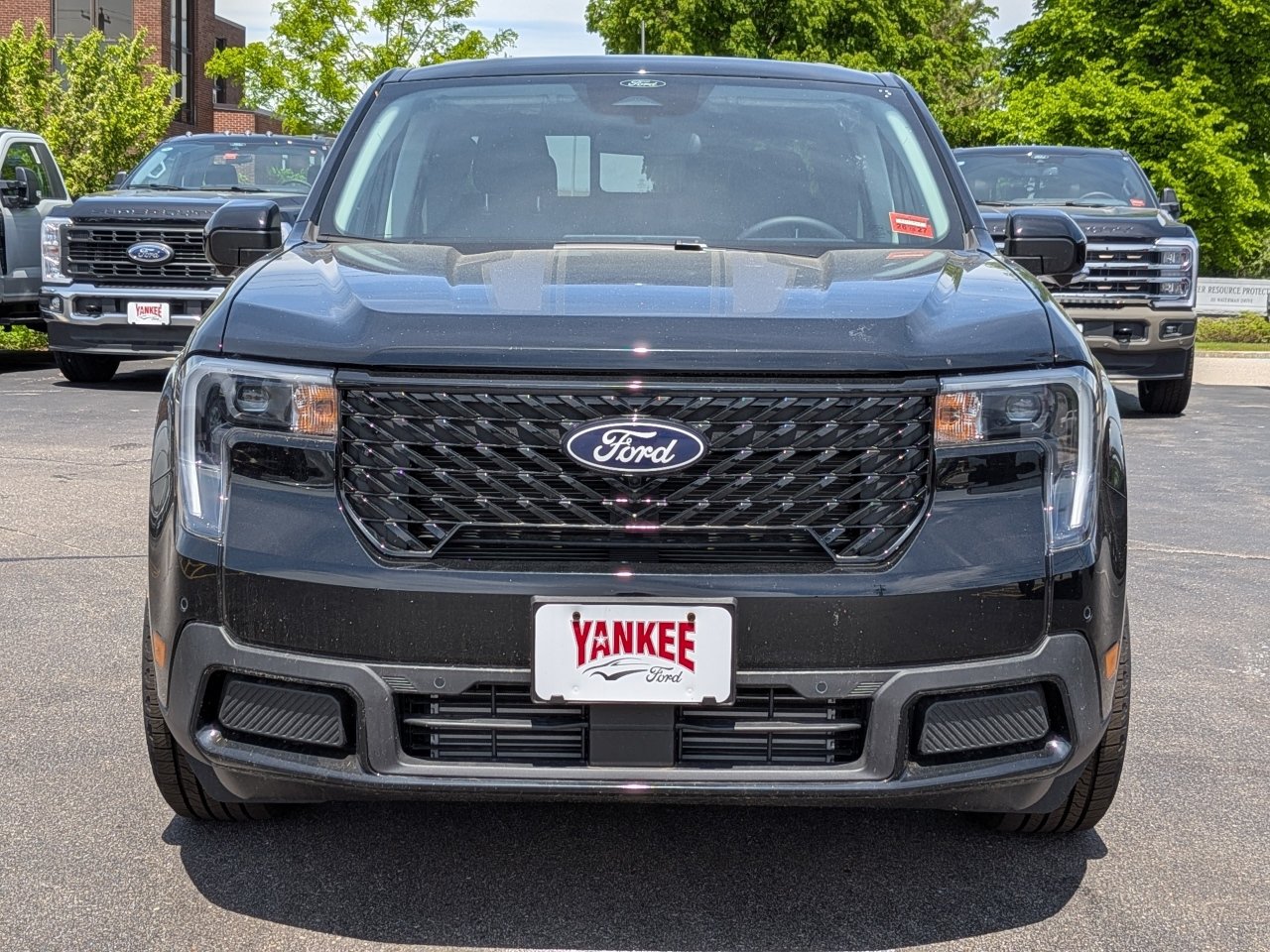New 2026 Ford Maverick Lariat w/ Black Appearance Package AWD/4WD image 9