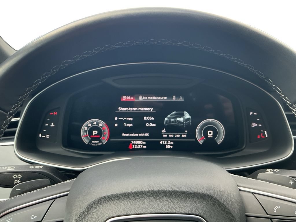 Used 2022 Audi Q8 Prestige AWD/4WD image 14