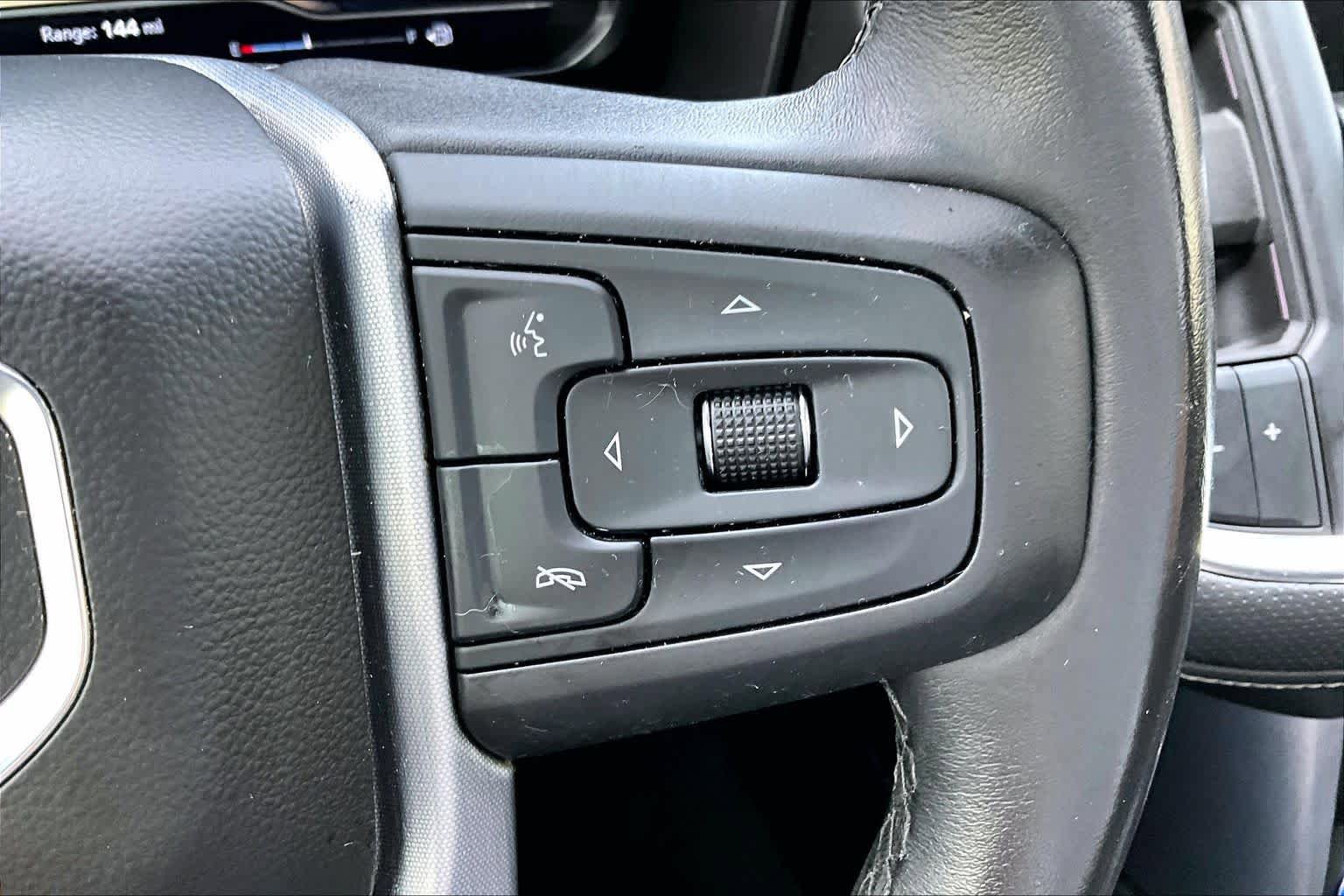 Used 2023 GMC Yukon XL SLT AWD/4WD image 23
