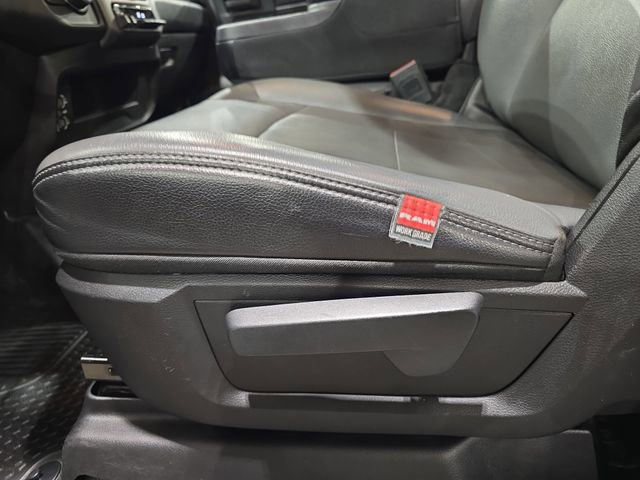 Used 2022 RAM 2500 Tradesman RWD image 28