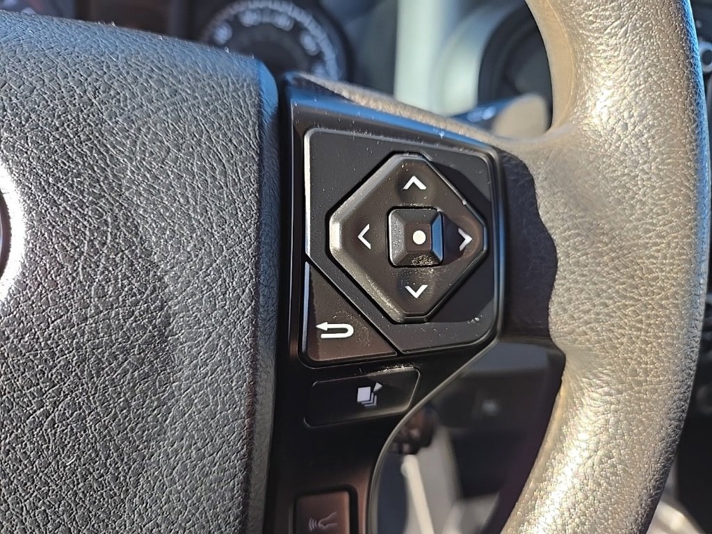 Used 2018 Toyota Tacoma SR image 25