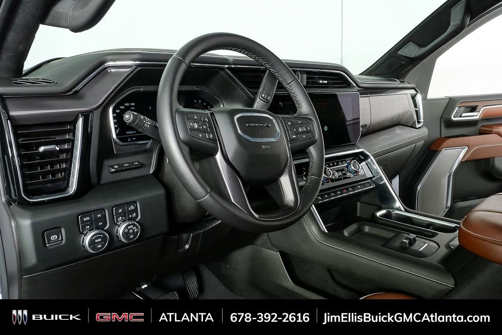 Used 2024 GMC Sierra 2500 Denali Ultimate image 4