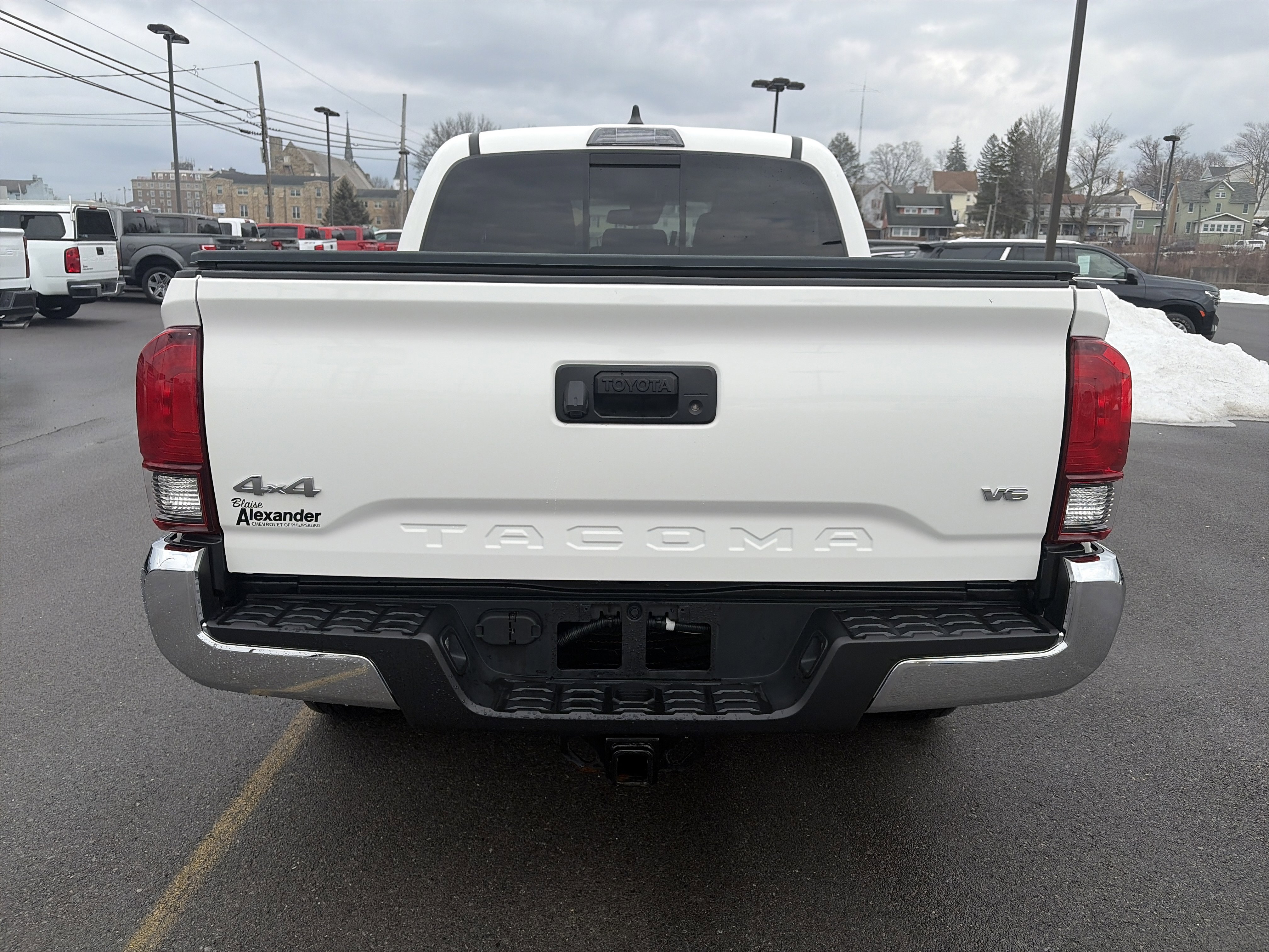 Used 2021 Toyota Tacoma SR5 image 4