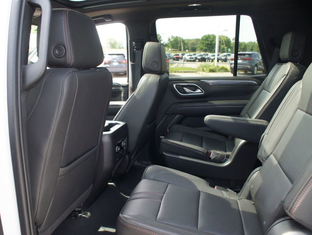 Used 2022 Chevrolet Tahoe RST w/ Sport Performance Package AWD/4WD image 15