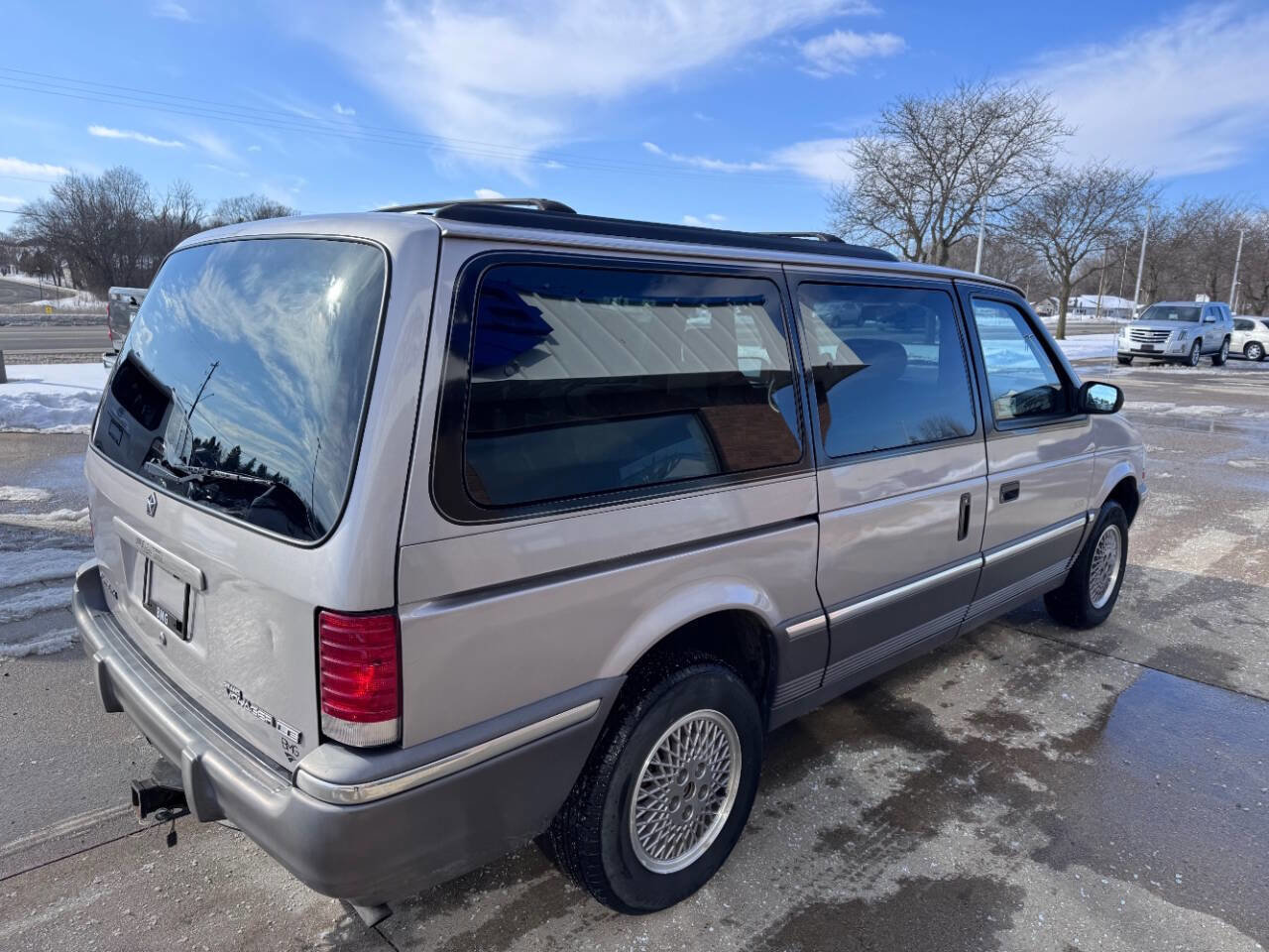 Used 1992 Plymouth Grand Voyager LE image 11