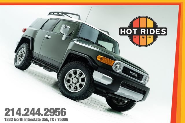 Used 2014 Toyota FJ Cruiser 4WD w/ Upgrade Package image 1